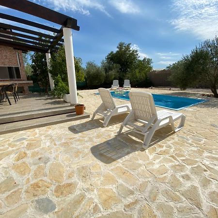 Villa Bubica- Cozy Holiday Home In Rural Area With Pool Stankovci  ภายนอก รูปภาพ