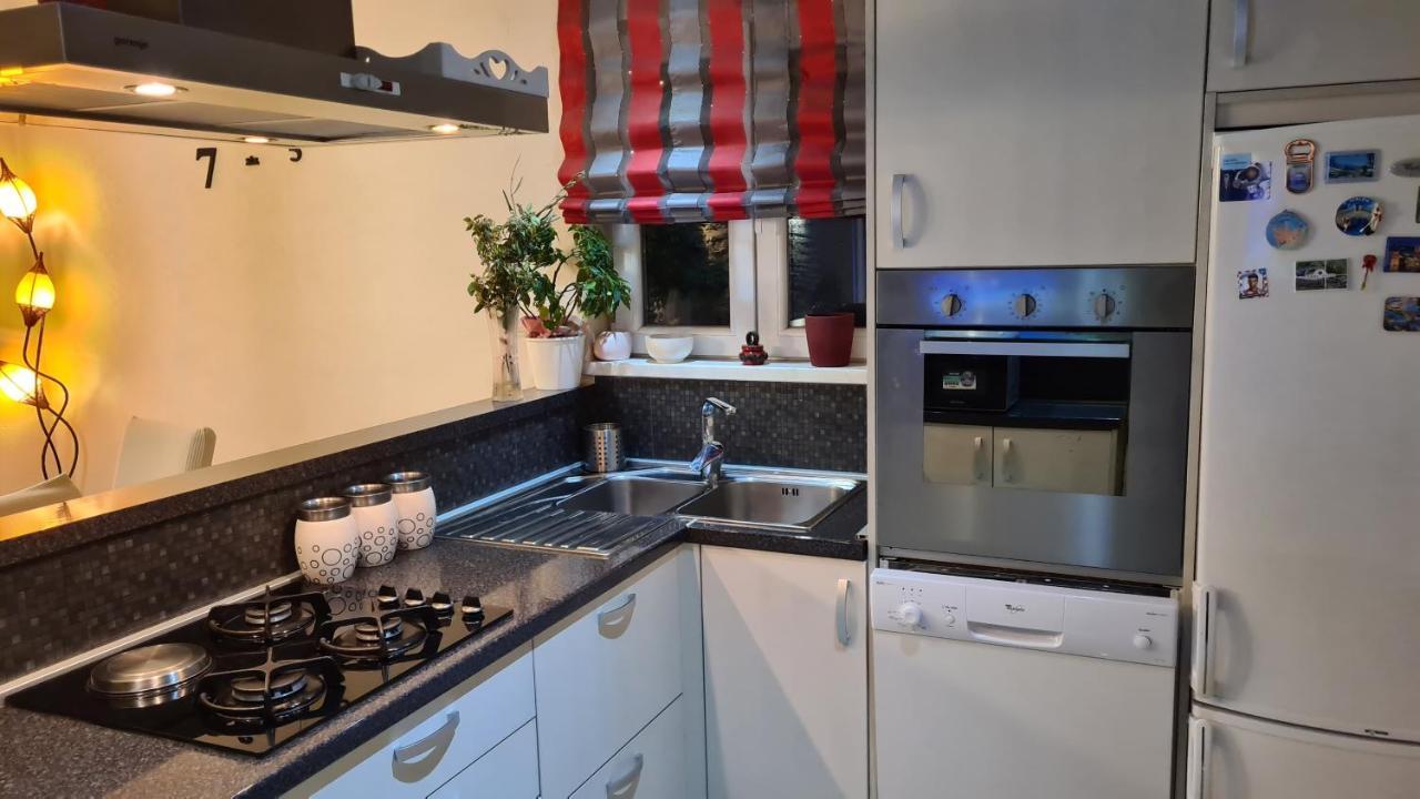 Villa Bubica- Cozy Holiday Home In Rural Area With Pool Stankovci  ภายนอก รูปภาพ