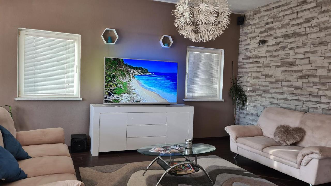 Villa Bubica- Cozy Holiday Home In Rural Area With Pool Stankovci  ภายนอก รูปภาพ