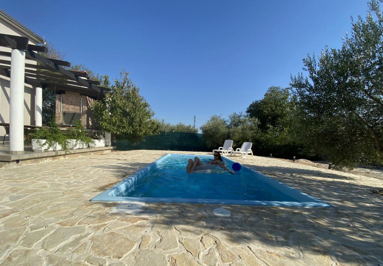 Villa Bubica- Cozy Holiday Home In Rural Area With Pool Stankovci  ภายนอก รูปภาพ