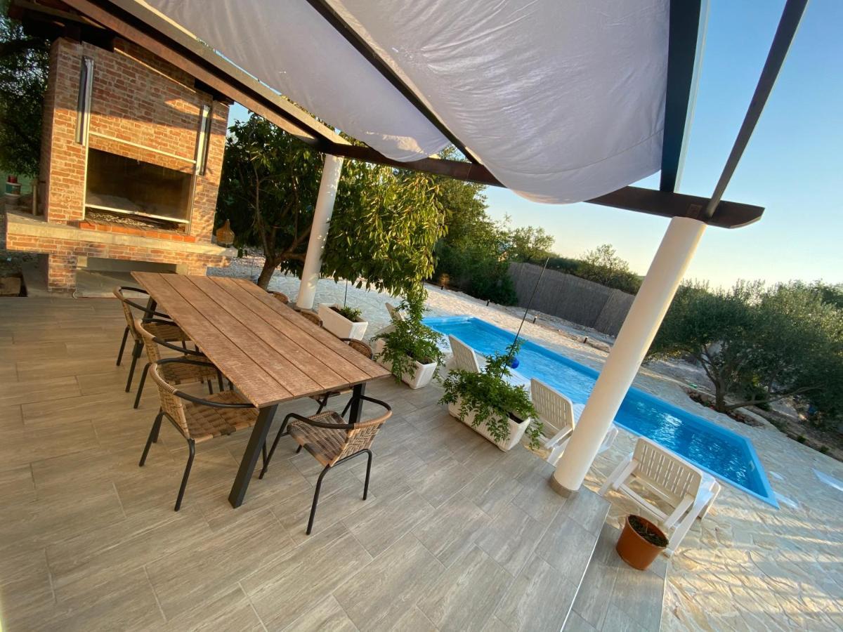 Villa Bubica- Cozy Holiday Home In Rural Area With Pool Stankovci  ภายนอก รูปภาพ