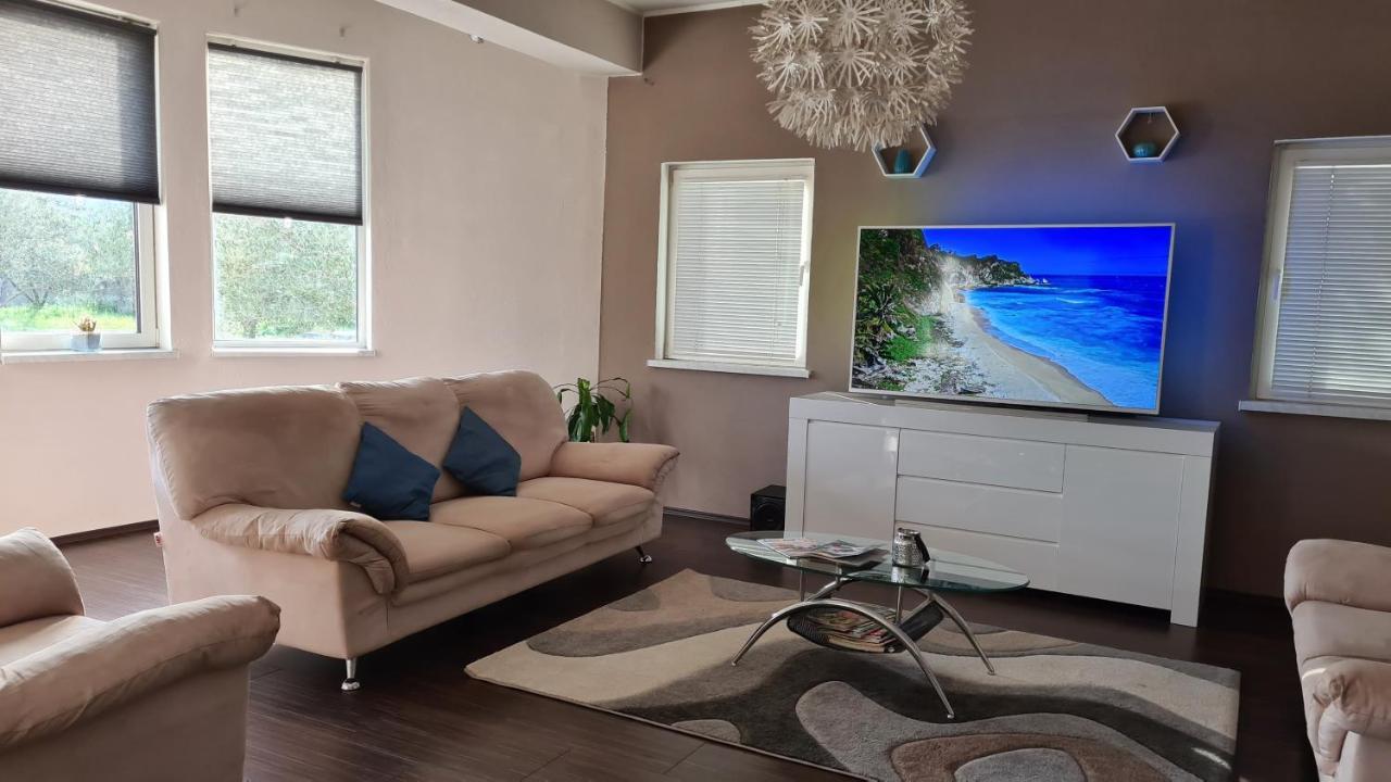 Villa Bubica- Cozy Holiday Home In Rural Area With Pool Stankovci  ภายนอก รูปภาพ