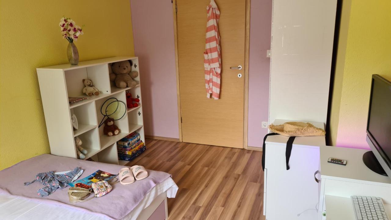 Villa Bubica- Cozy Holiday Home In Rural Area With Pool Stankovci  ภายนอก รูปภาพ