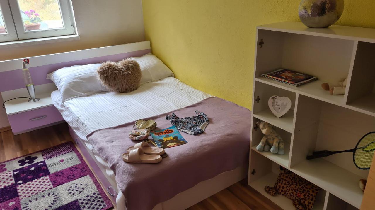 Villa Bubica- Cozy Holiday Home In Rural Area With Pool Stankovci  ภายนอก รูปภาพ