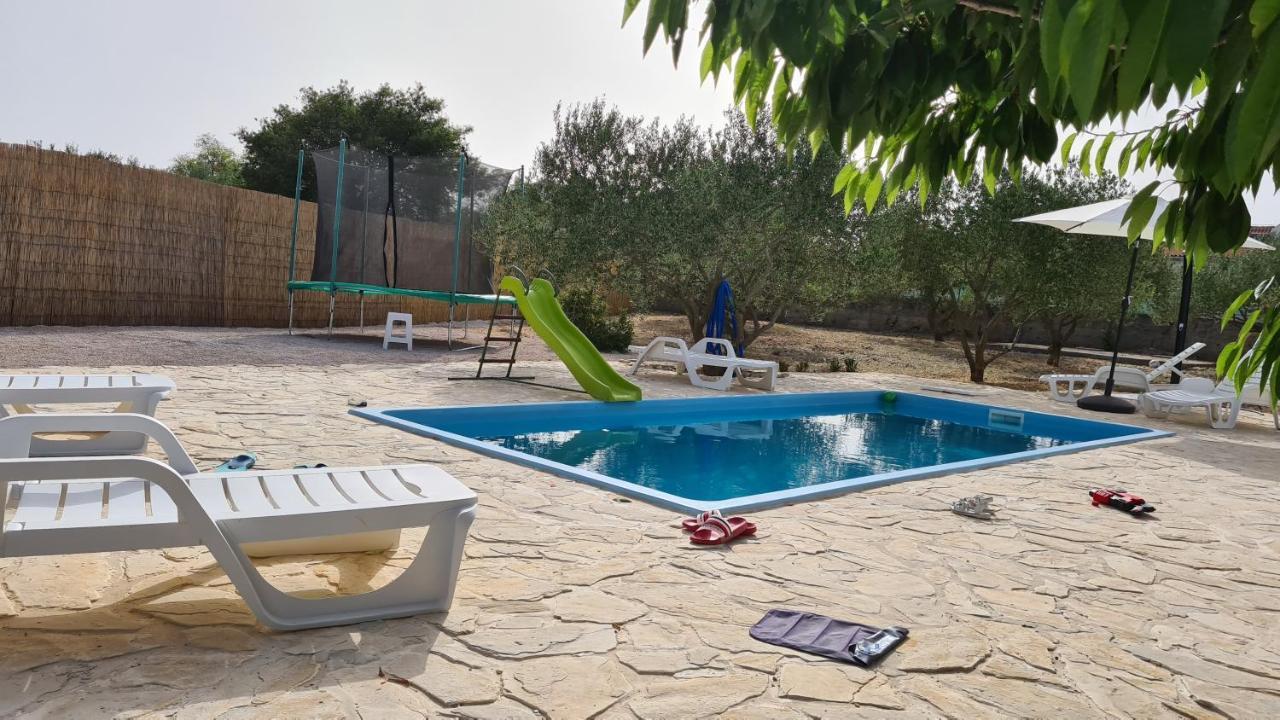 Villa Bubica- Cozy Holiday Home In Rural Area With Pool Stankovci  ภายนอก รูปภาพ