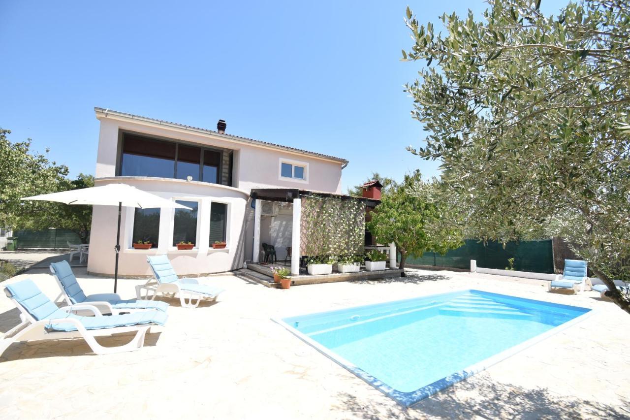 Villa Bubica- Cozy Holiday Home In Rural Area With Pool Stankovci  ภายนอก รูปภาพ