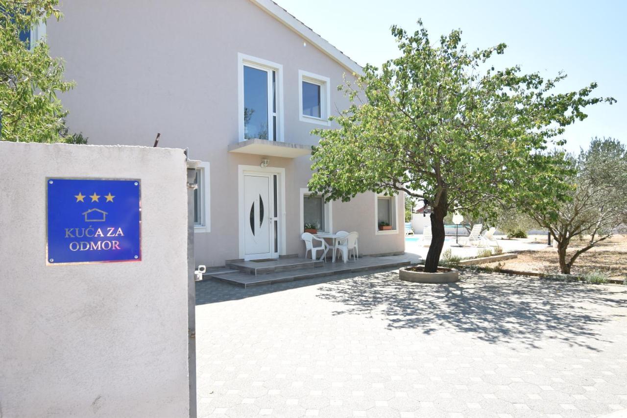 Villa Bubica- Cozy Holiday Home In Rural Area With Pool Stankovci  ภายนอก รูปภาพ